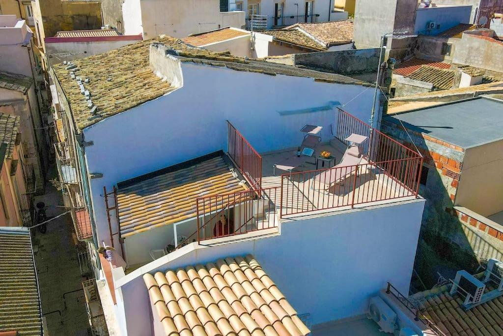 Casa Charm Rosaapartmentsortigia Сиракуза Екстериор снимка