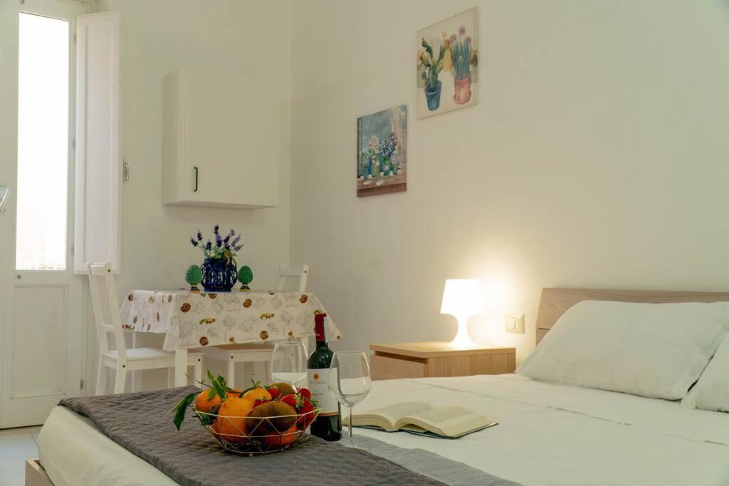 Casa Charm Rosaapartmentsortigia Сиракуза Екстериор снимка
