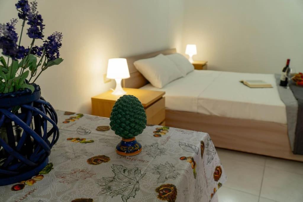 Casa Charm Rosaapartmentsortigia Сиракуза Екстериор снимка